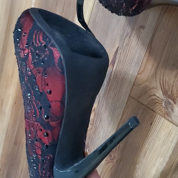 Platform Heels with rhinestone accents - Picture 7 of 7